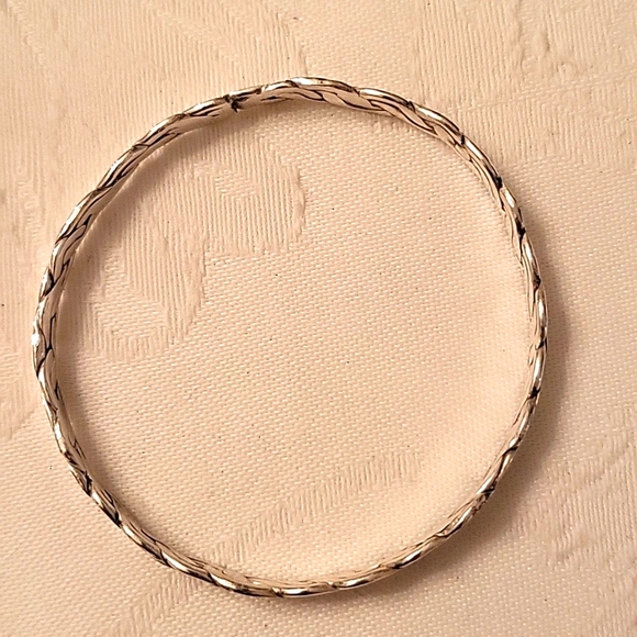 Vintage Silver Bangle, Braid Pattern - Picture 13 of 13